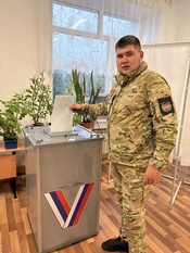Настоящие защитники выбирают будущее страны!