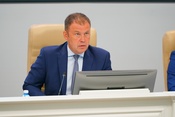 Илья Середюк поручил проверить готовность школьных автобусов к учебному году